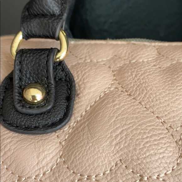 Betsey Johnson blush and black satchel - Picture 5 of 14